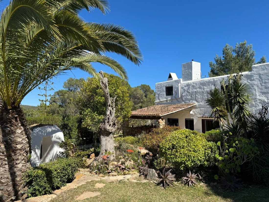 Finca à Santa Eulària des Riu, Îles Baléares, Espagne 1 - 15456728
