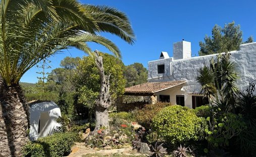 Finca in Santa Eularia des Riu, Balearic Islands, Spain 1