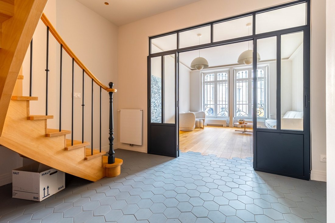 Apartment in Hôtel de Ville-Quinconce-Saint Seurin-Fondaudège, Bordeaux, France 3 - 12406394