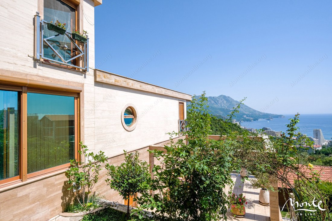 Villa in Bečići, Budva Municipality, Montenegro 2 - 15456461