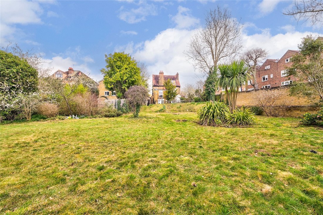 House in Chiswick, Hounslow, England 3 - 15457799