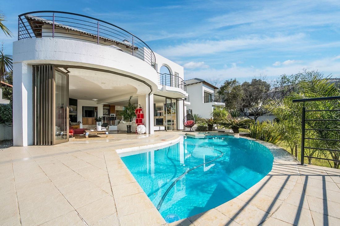 House in Sandton, City of Johannesburg Metropolitan Municipality, South Africa 4 - 15456940