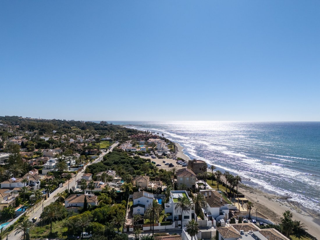 Villa in Elviria-Cabopino, Marbella, Spain 3 - 15459462