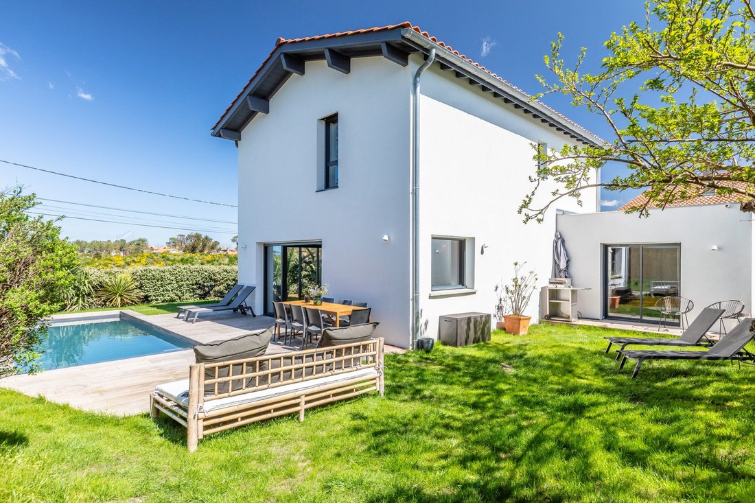 House in Anglet, Nouvelle-Aquitaine, France 2 - 15459954