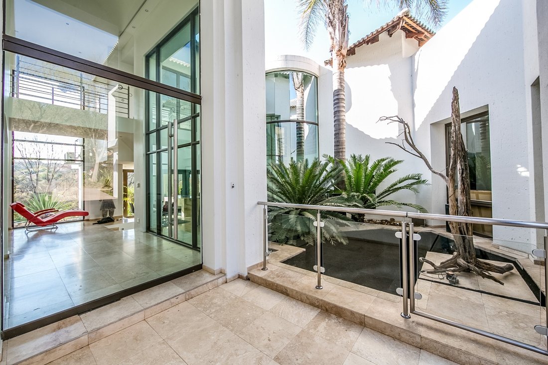 House in Sandton, City of Johannesburg Metropolitan Municipality, South Africa 5 - 15456940