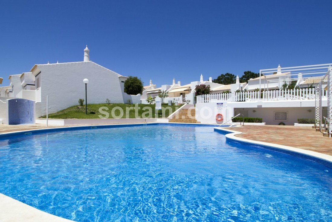 House in Vilamoura, Quarteira, Algarve 1 - 15459216