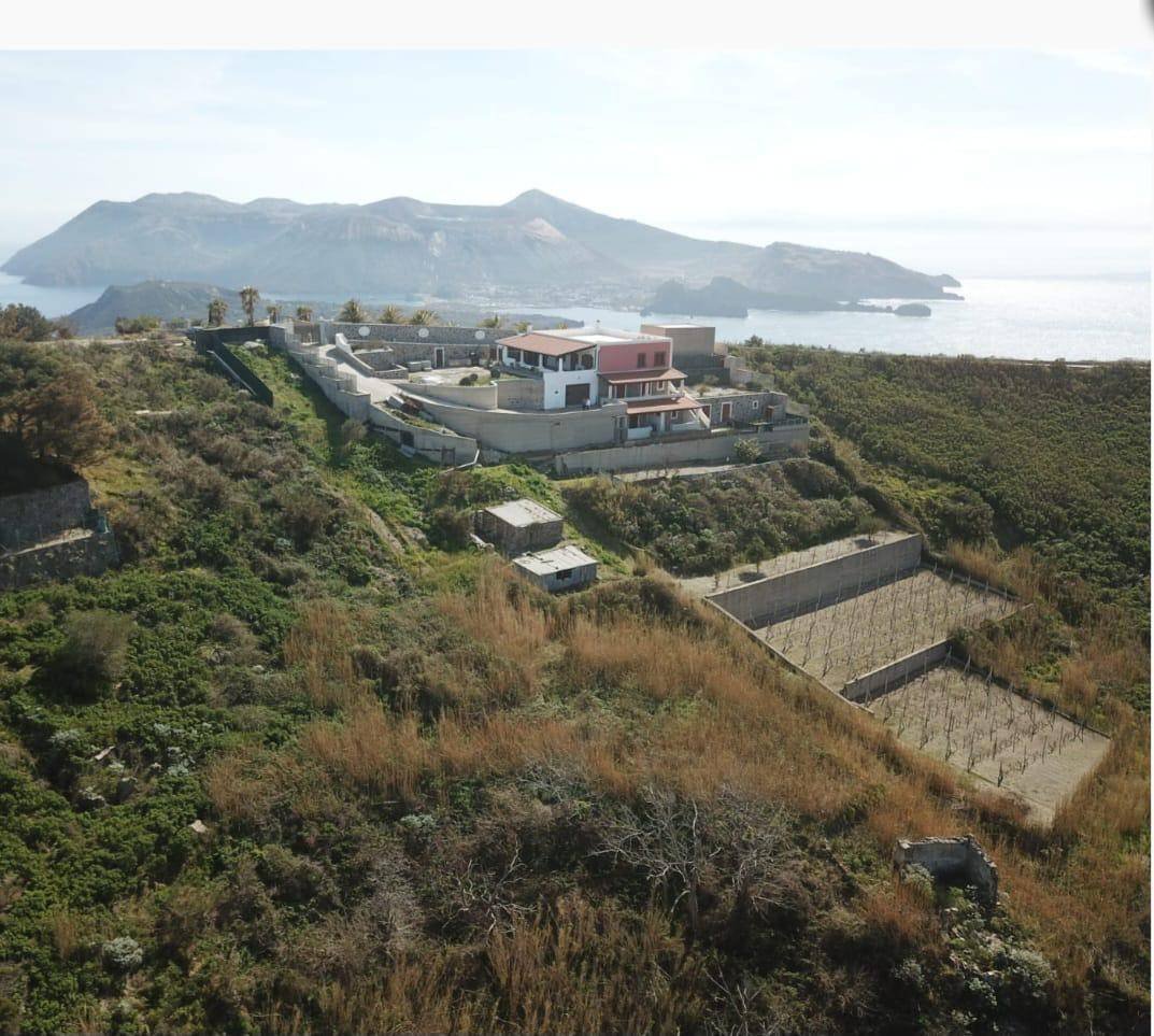 Villa in Lipari, Sicily, Italy 2 - 15459062