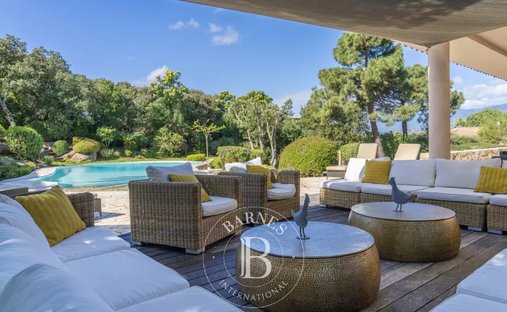 Villa in Lecci, Corsica, France 1