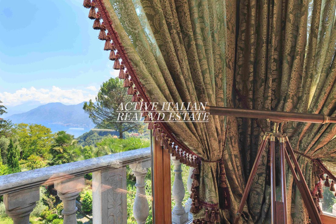 Villa in Dizzasco, Lombardy, Italy 2 - 15456212