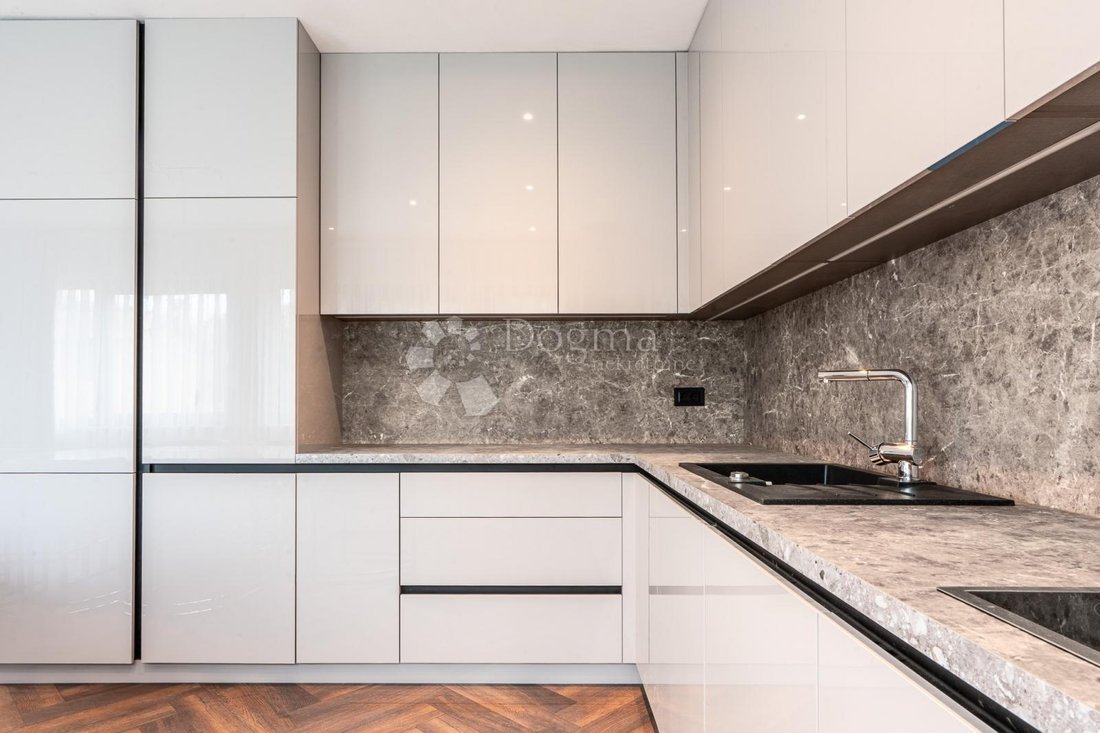Apartment in Rovinj, Istria County, Croatia 3 - 15459259