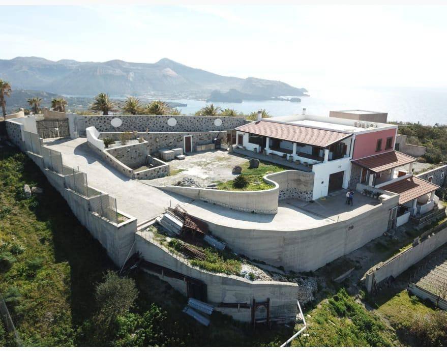 Villa in Lipari, Sicily, Italy 1 - 15459062