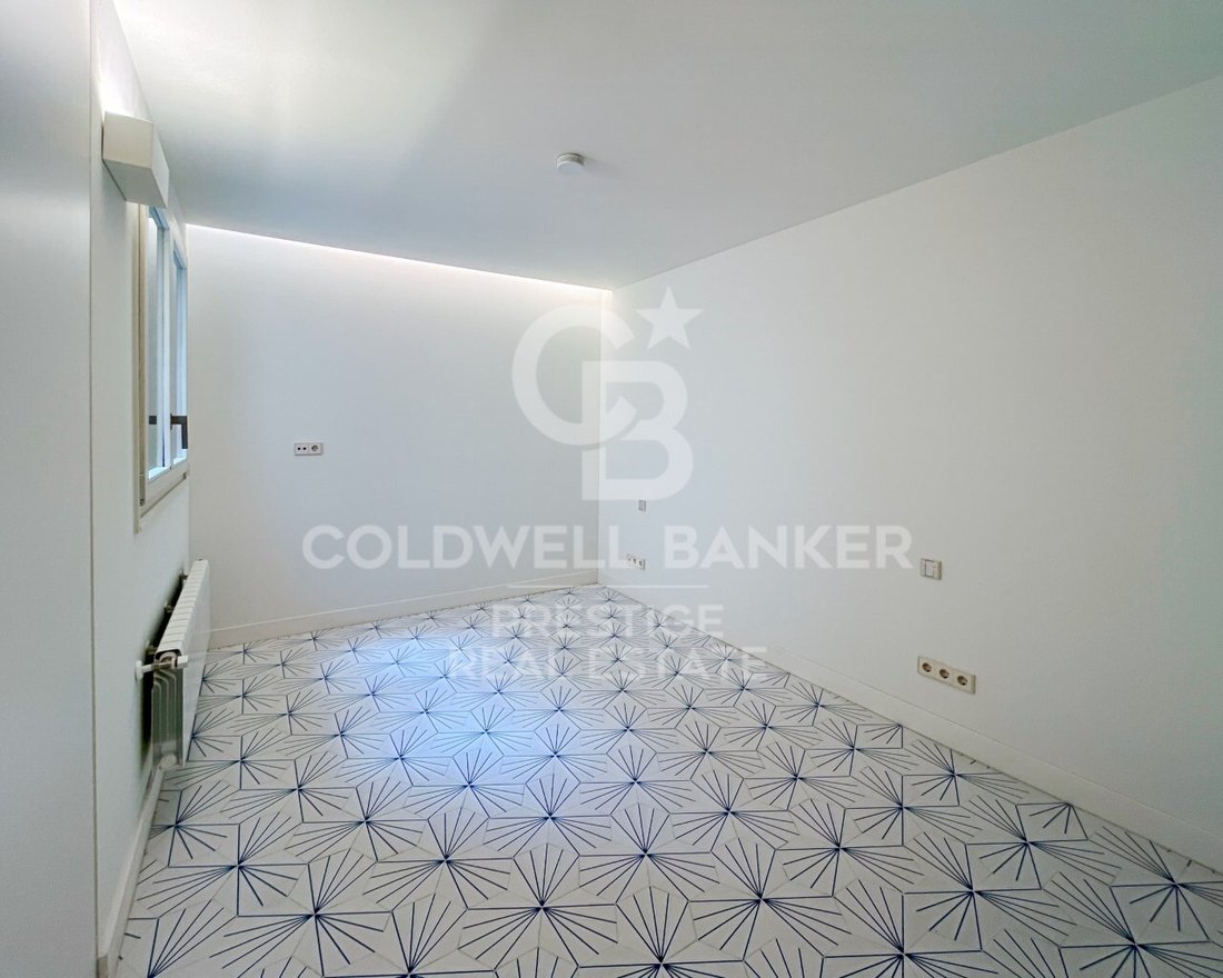 Wohnung in Eixample, Barcelona, Spanien 5 - 13990741
