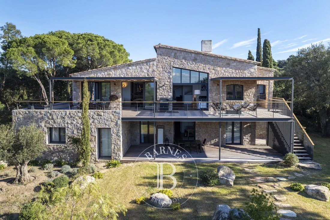 Villa in Lecci, Corsica, France 1 - 12952533