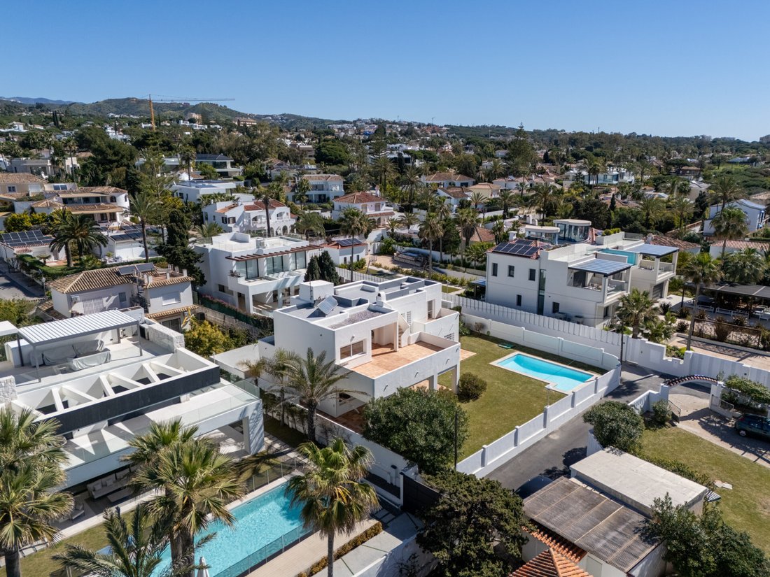 Villa in Elviria-Cabopino, Marbella, Spain 5 - 15459462