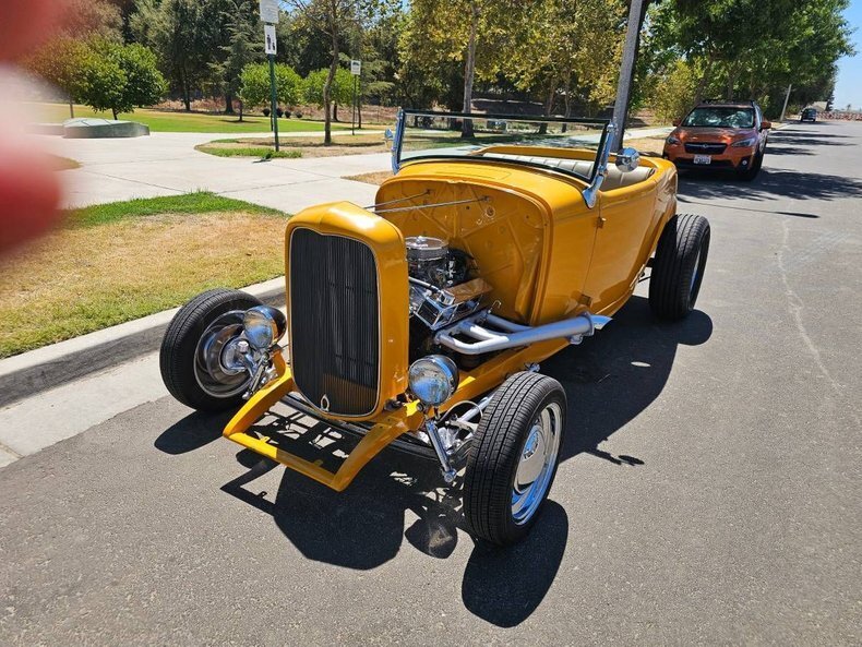 Coupe in Glendale, United States 2 - 15460236