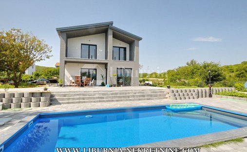 House in Vrbnik, Primorje-Gorski Kotar County, Croatia 1