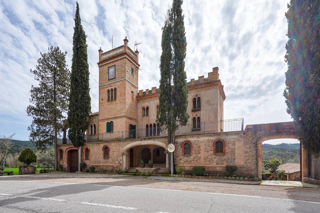 House in Sant Mateu de Bages, Catalonia, Spain 1 - 15459198