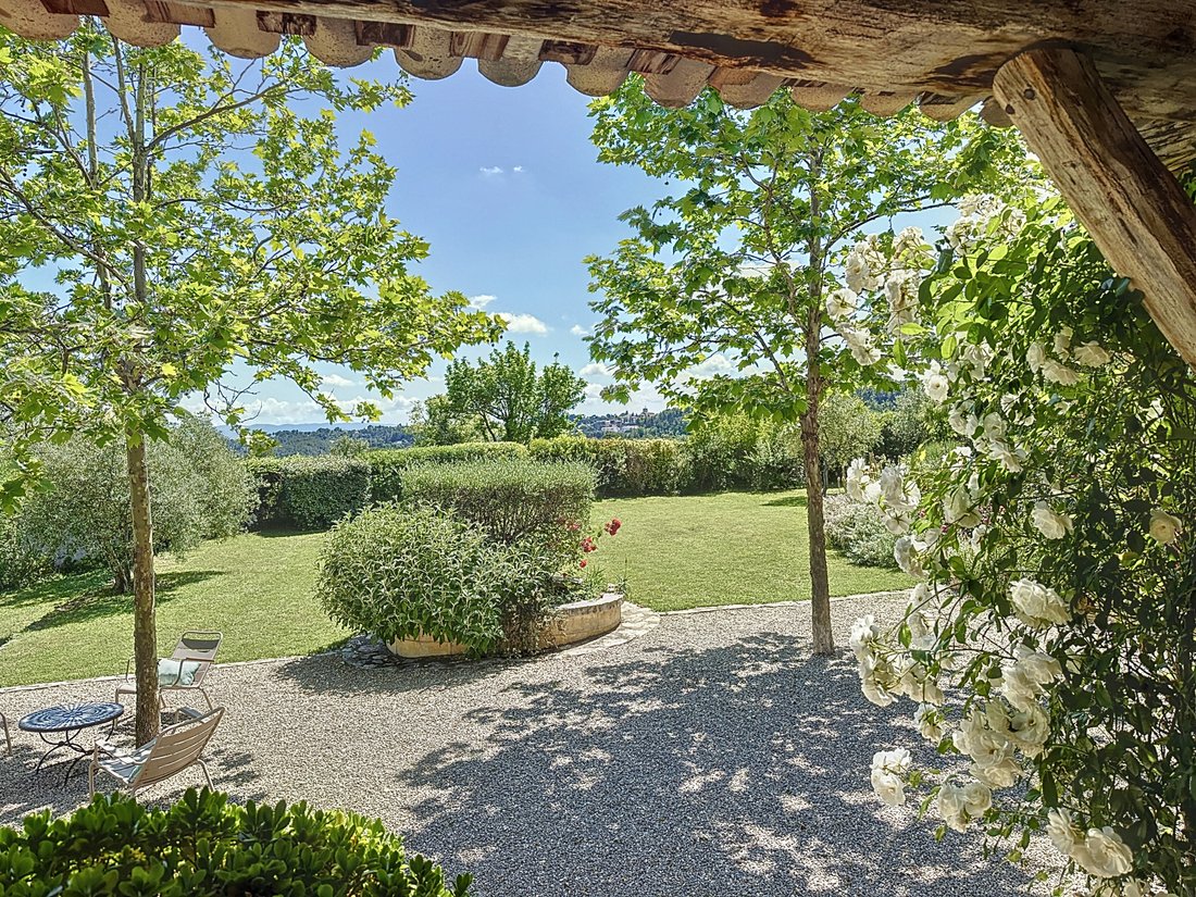 Estate in Flayosc, Provence-Alpes-Côte d'Azur, France 2 - 15460366