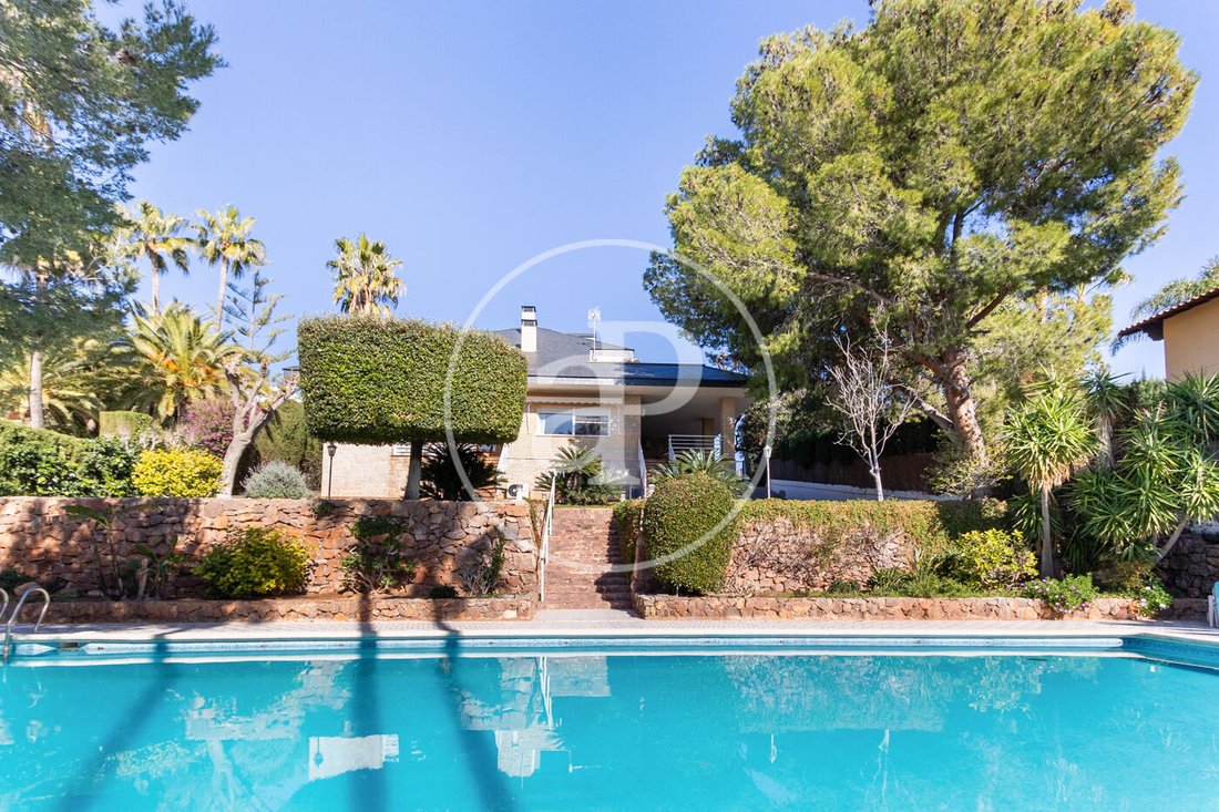 Villa in Los Monasterios, Valencian Community, Spain 2 - 15460427