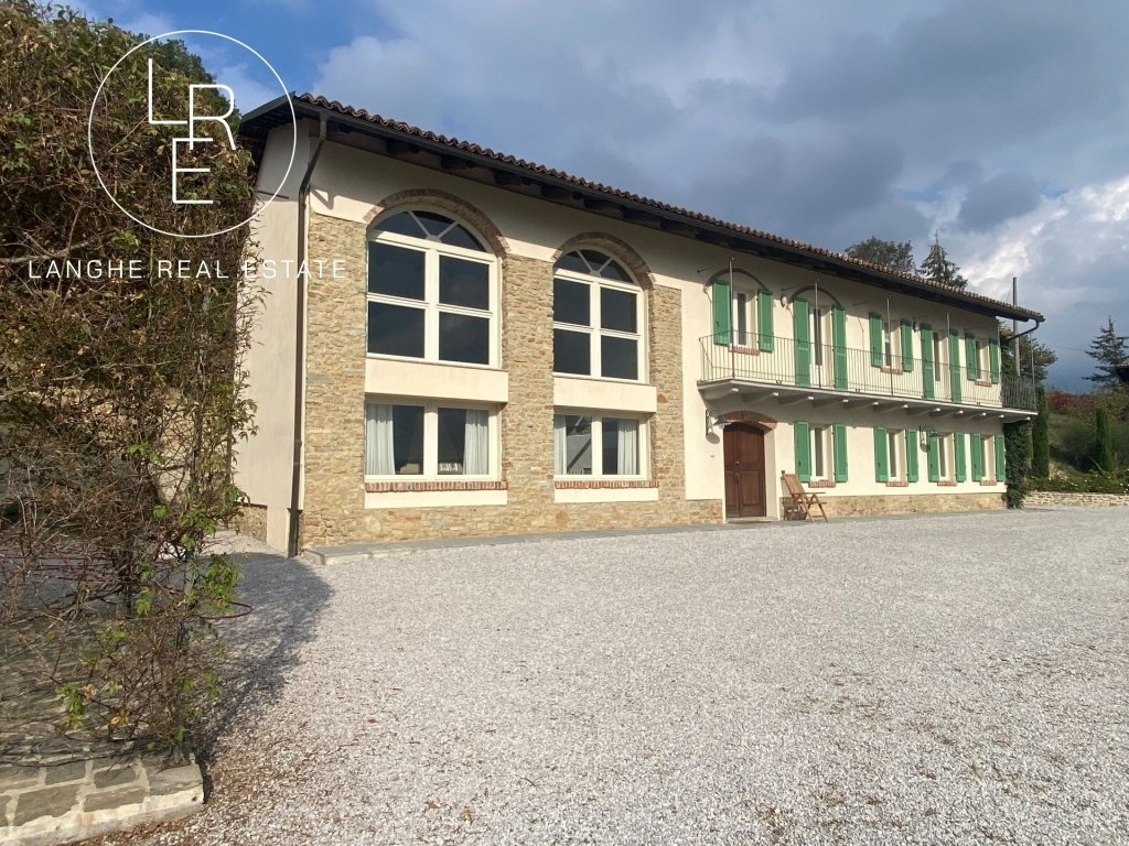 Casa en Lequio Berria, Piamonte, Italia 1 - 15460659