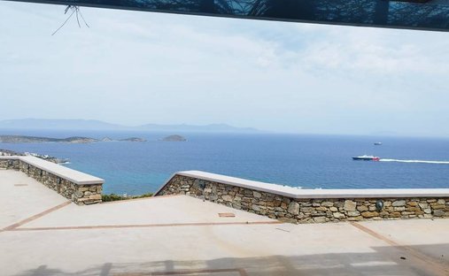 Villa a Azolimnos Syros, Grecia 1