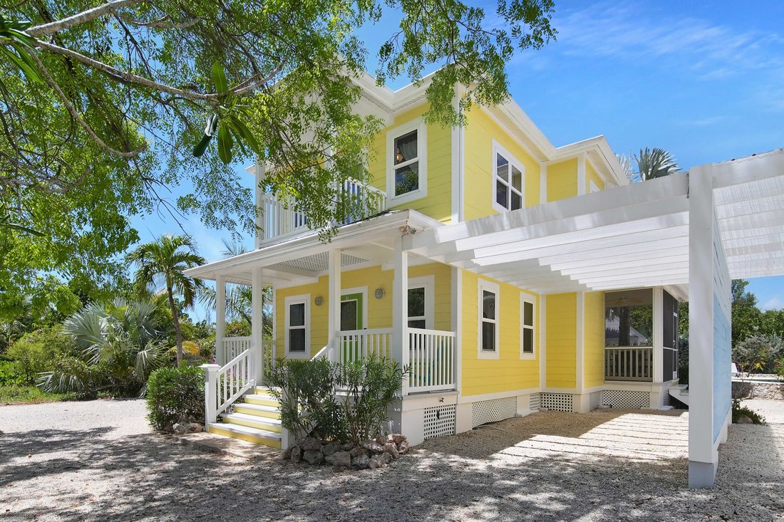 House in East End, East End, Cayman Islands 1 - 15461879