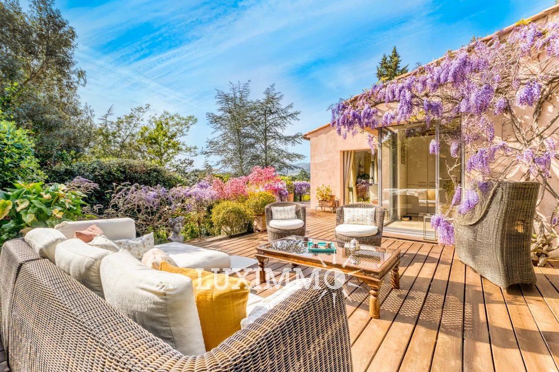 House in Mandelieu-la-Napoule, Provence-Alpes-Côte d'Azur, France 1 - 15314860
