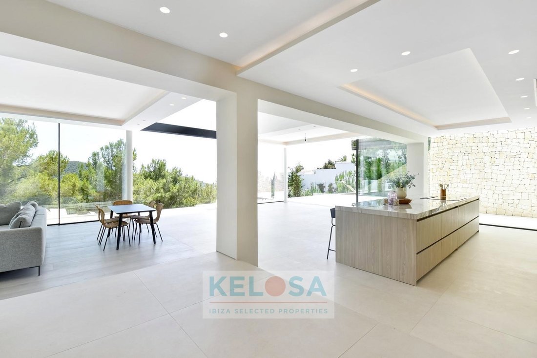Villa in Can Furnet, Santa Eularia des Riu, Balearic Islands 4 - 15462187