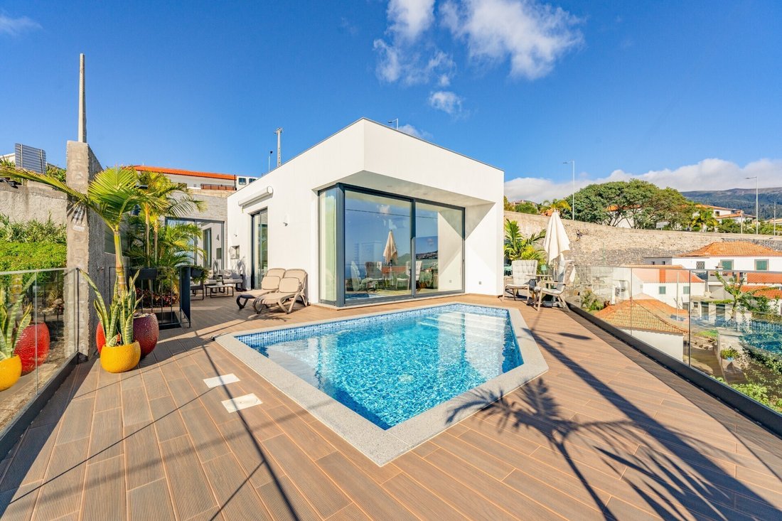 Villa in Arco Da Calheta, Madeira, Portugal 2 - 15213744