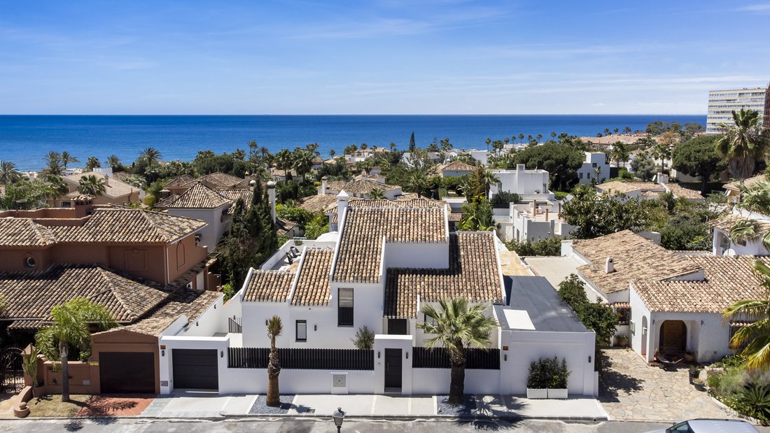 Villa in Marbella, Andalusia, Spain 3 - 15462472