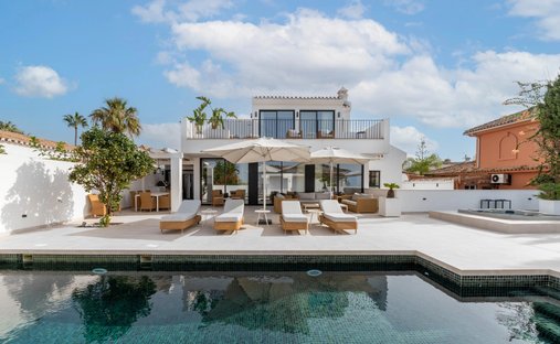 Villa in Marbella, Andalusia, Spain 1