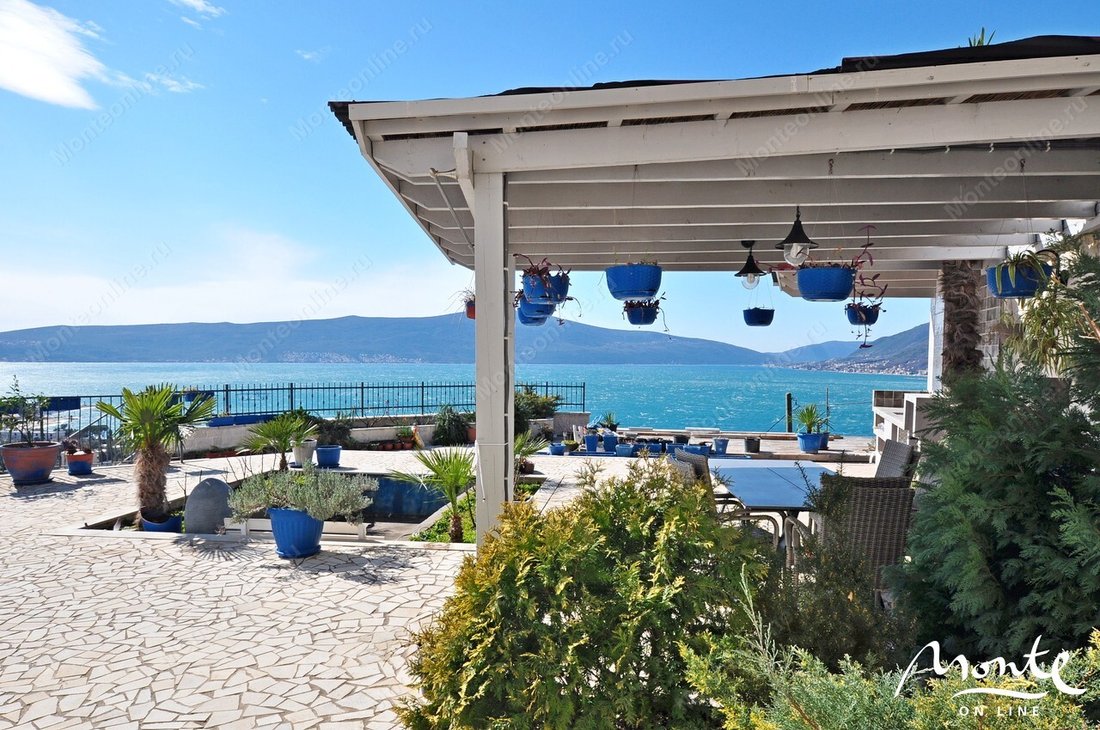 Villa in Tivat, Tivat Municipality, Montenegro 3 - 15465562