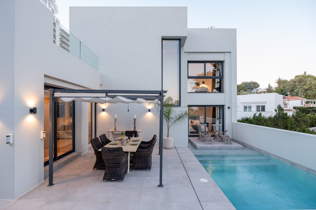 Villa in Puerto Banus, Marbella, Spain 1 - 15463234