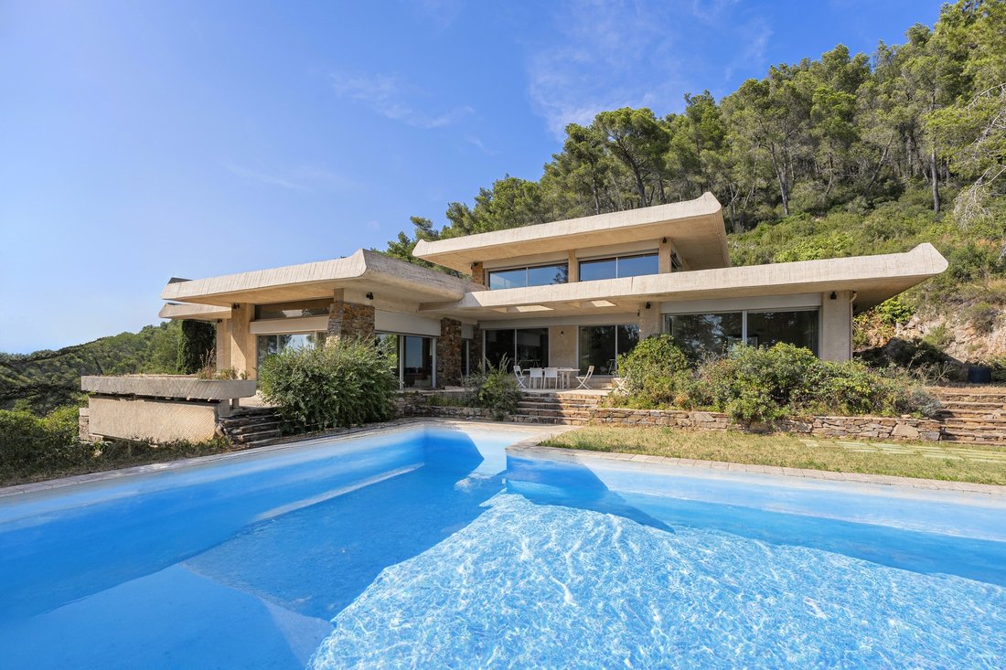 House in Centre Ville, Carqueiranne, France 1 - 14515231