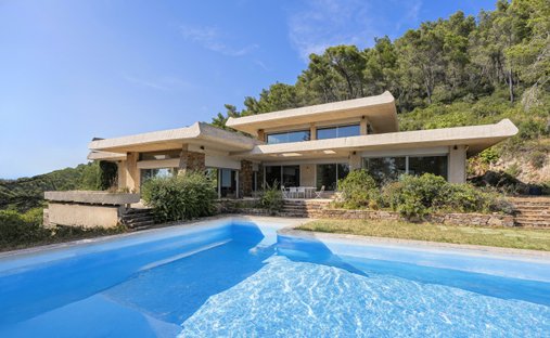 House in Centre Ville, Carqueiranne, France 1