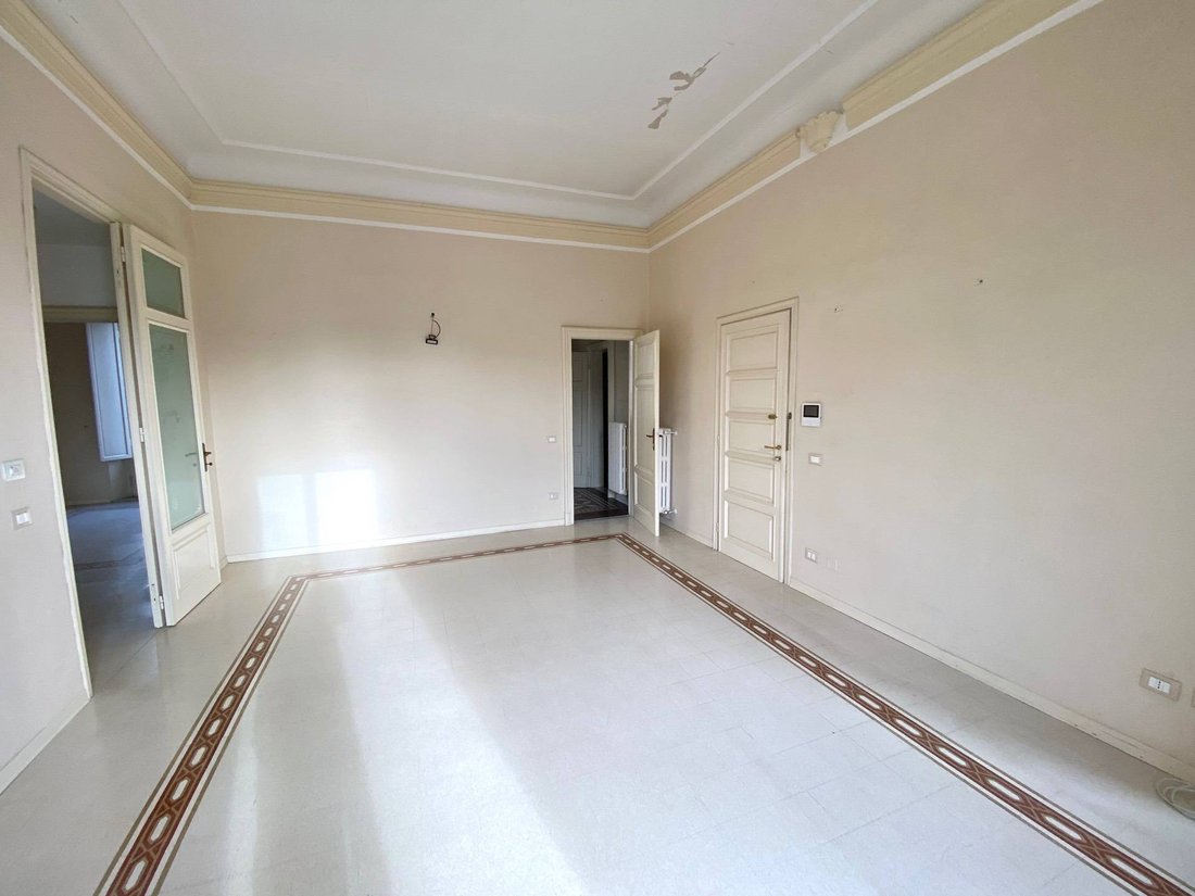 Apartment in Lungomare, Viareggio, Tuscany 2 - 15464627