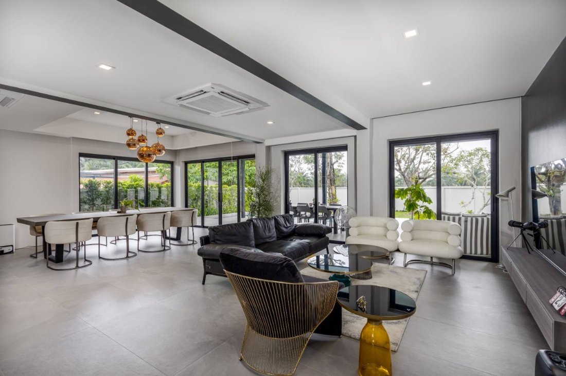 Villa in Phuket, Thalang District, Thailand 2 - 15465621