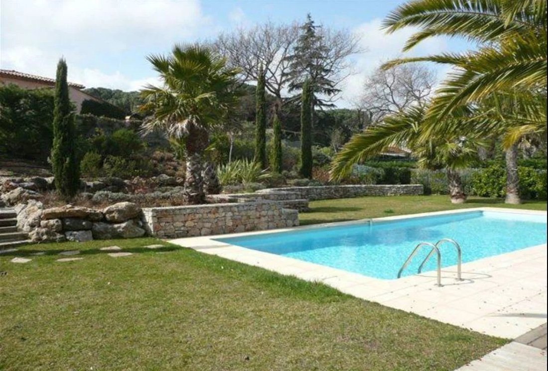 House in Zone Ouest Urbaine, Saint-Tropez, France 4 - 15462737