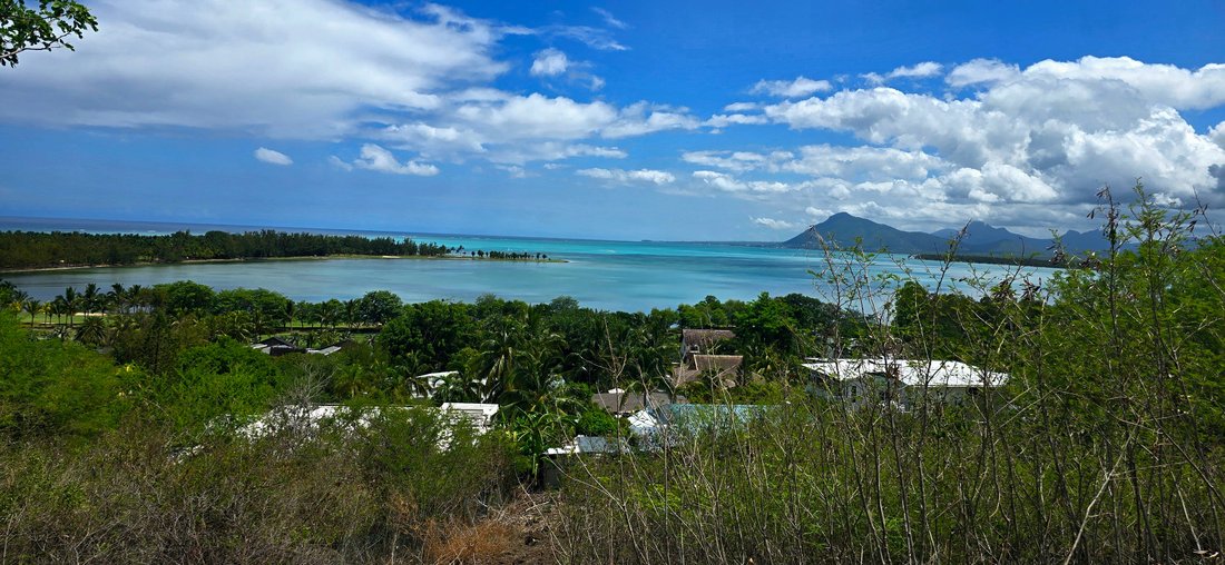 Land in Le Morne, Rivière Noire District, Mauritius 1 - 15462426