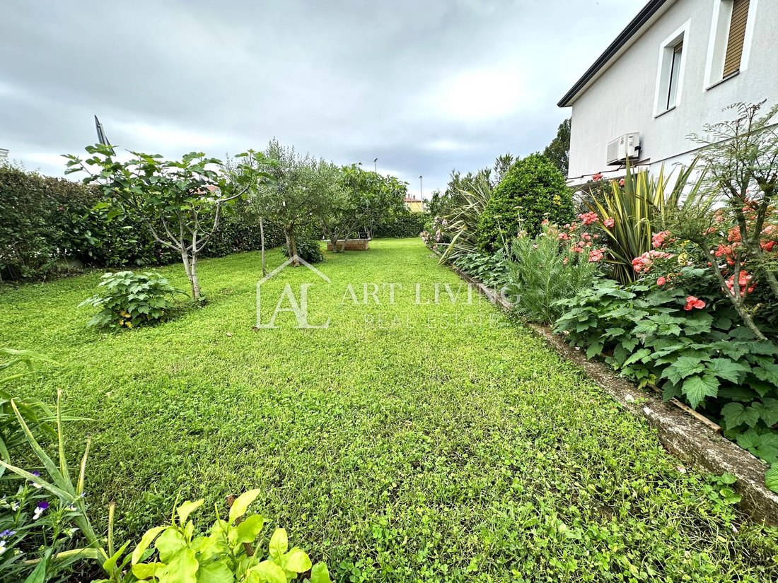 House in Umag, Istria County, Croatia 4 - 14256934