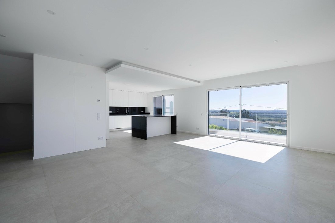 Villa in Mexilhoeira Grande, Algarve, Portugal 3 - 15394864