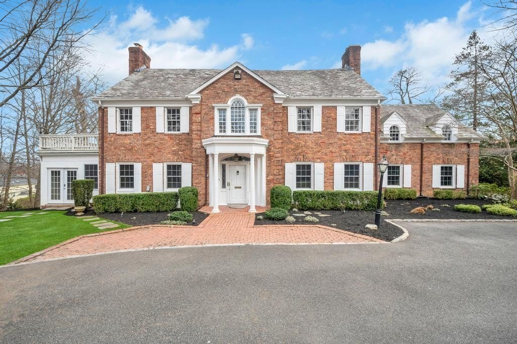 House in Great Neck, New York, United States 1 - 15464977