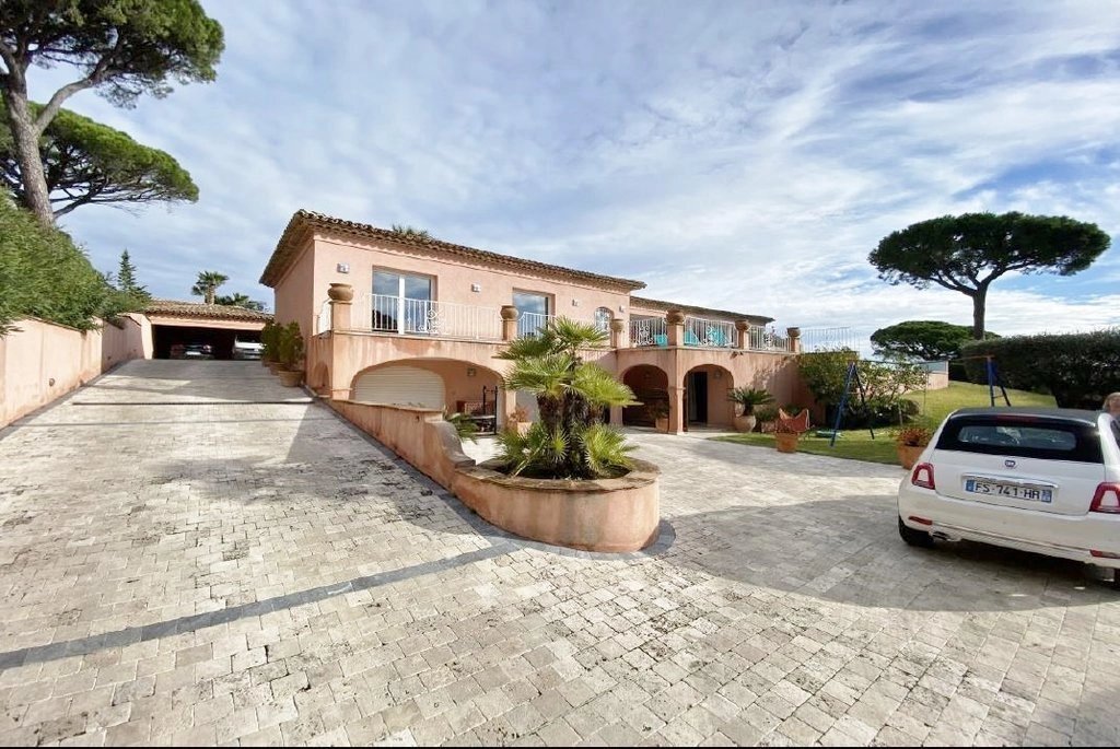 House in Ville-Les Saquedes-Le Bouillonnet, Sainte-Maxime, France 2 - 15462733