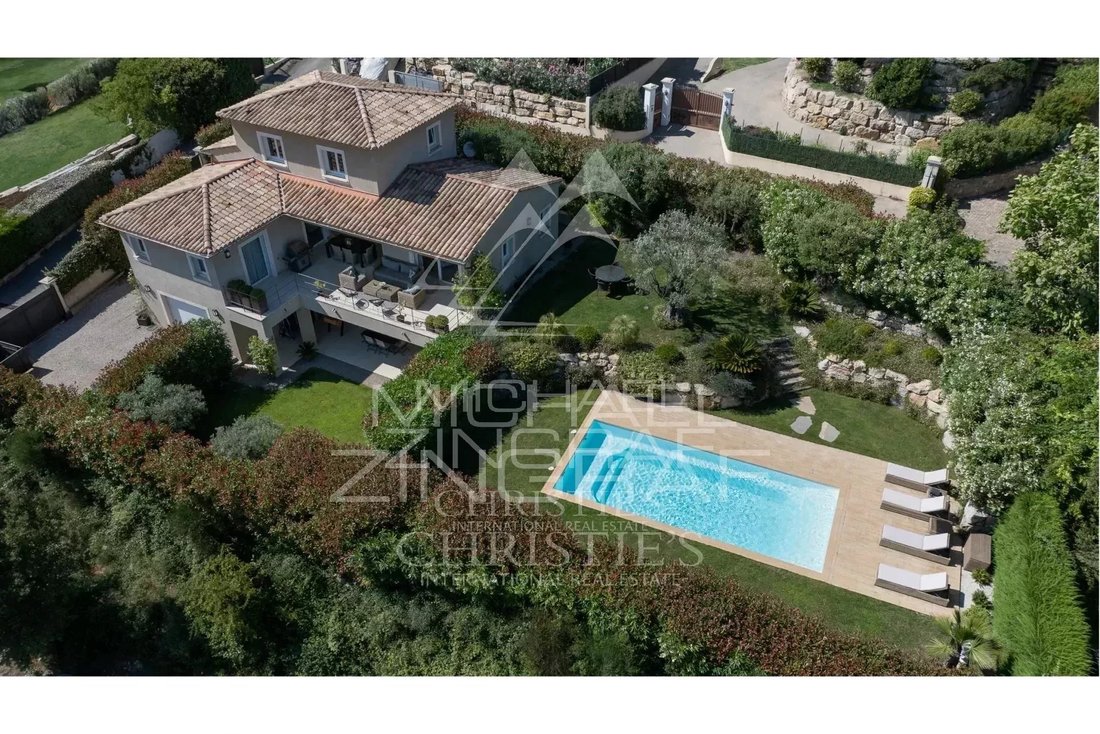Villa in Cabris, Provence-Alpes-Côte d'Azur, France 1 - 15203878