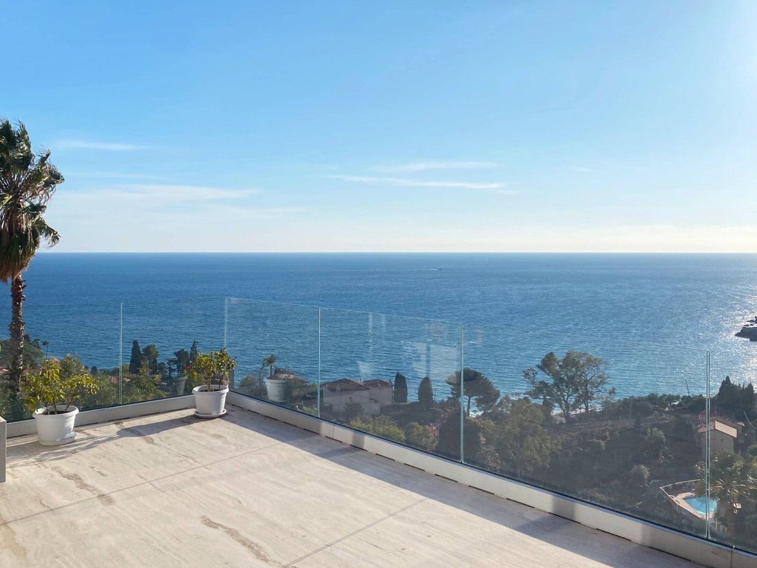 Villa in Roquebrune-Cap-Martin, Provence-Alpes-Côte d'Azur, France 3 - 15464667