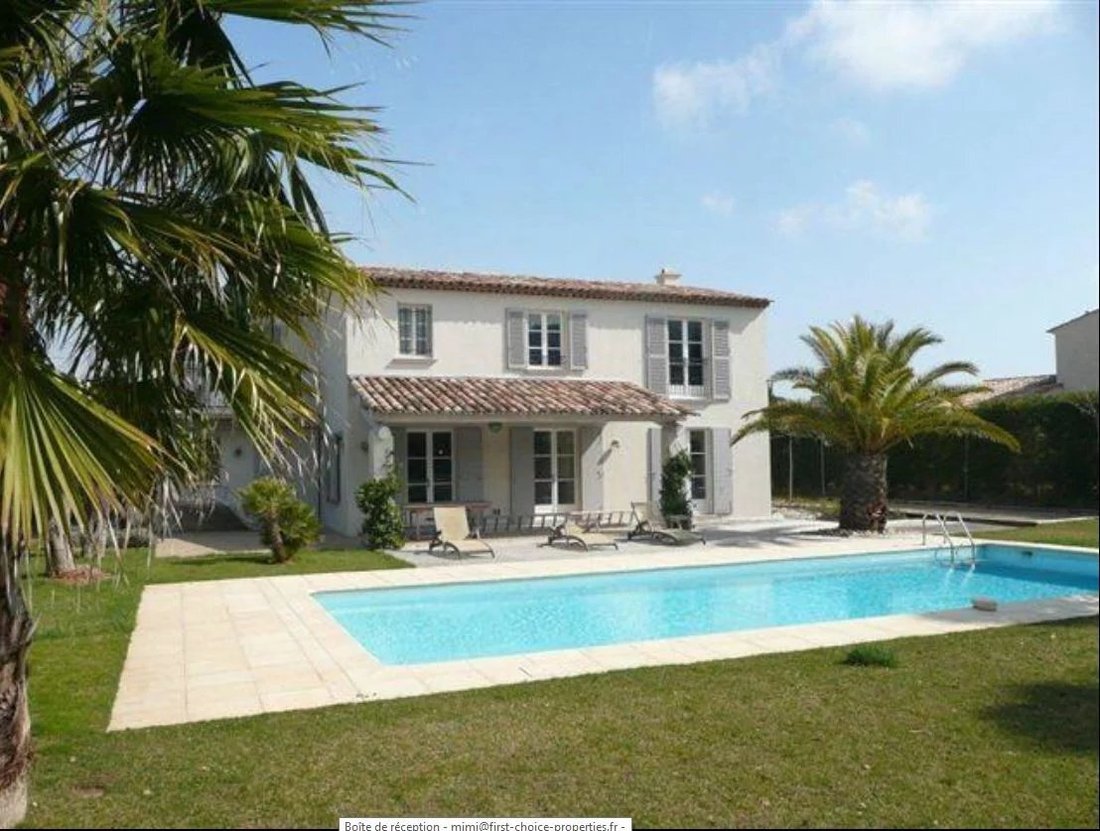 House in Zone Ouest Urbaine, Saint-Tropez, France 1 - 15462737