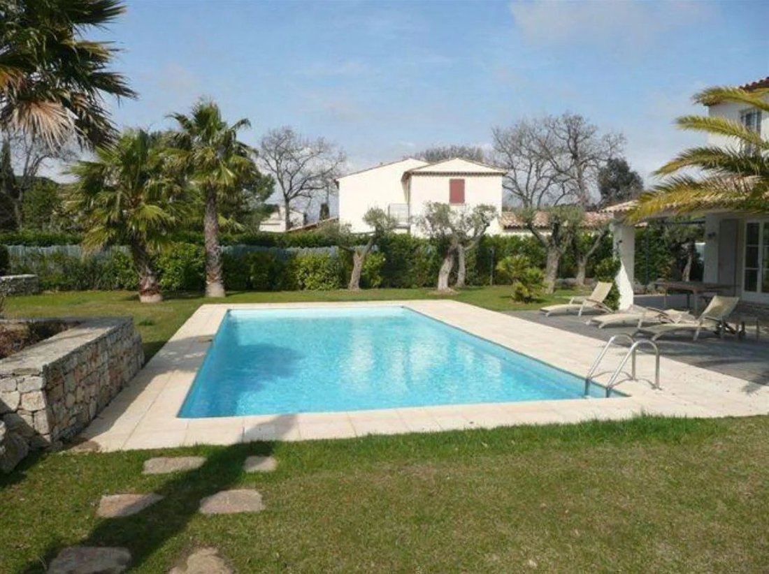House in Zone Ouest Urbaine, Saint-Tropez, France 3 - 15462737