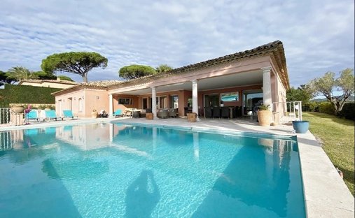 House in Ville-Les Saquedes-Le Bouillonnet, Sainte-Maxime, France 1