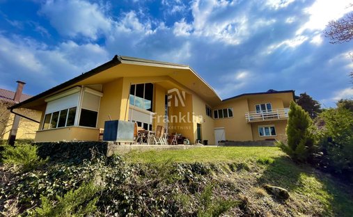 House in Novaki, Zagreb County, Croatia 1