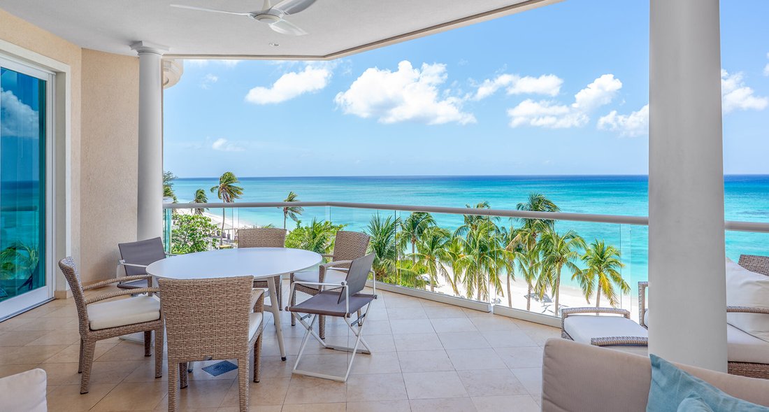 Apartment in George Town, George Town, Cayman Islands 2 - 13823428